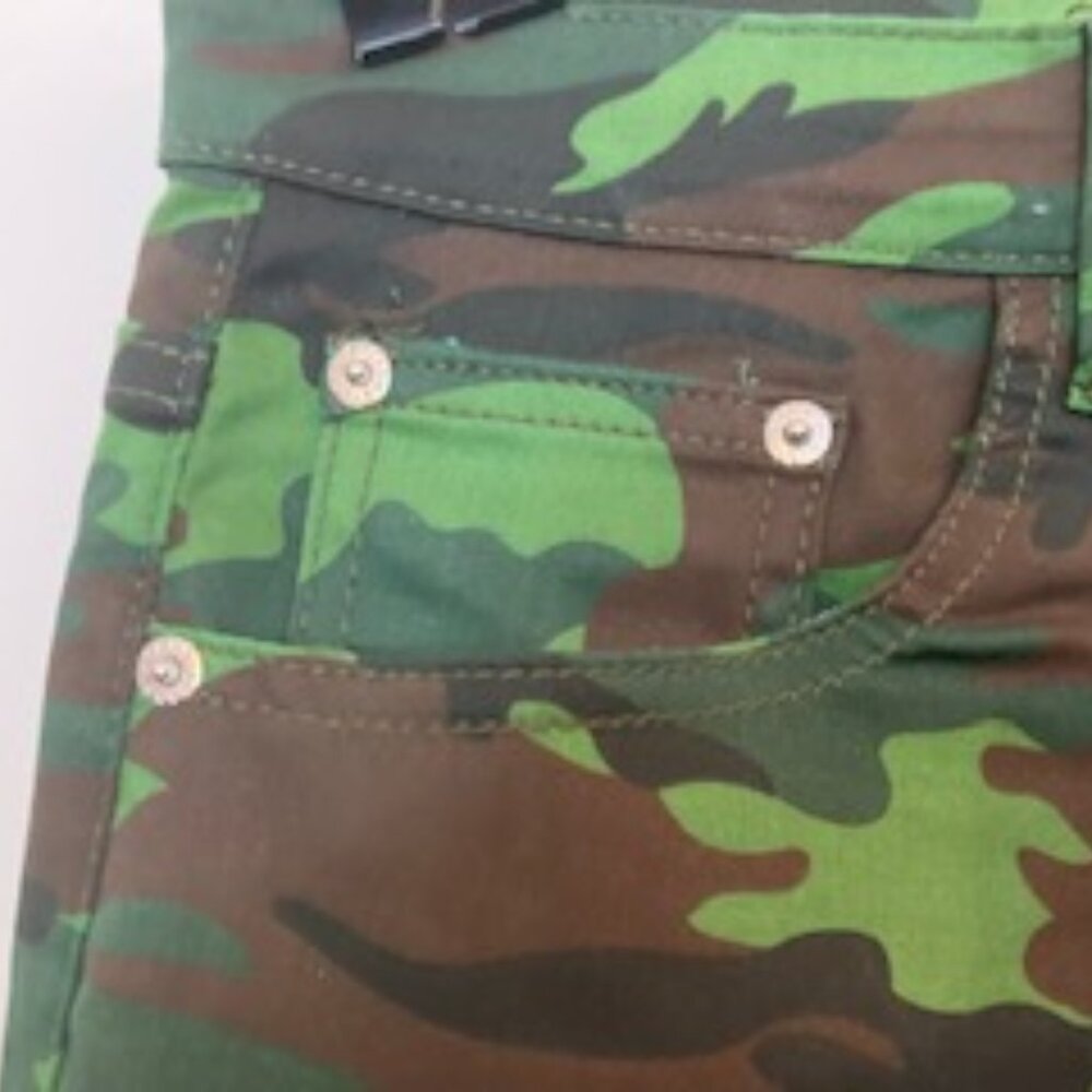 Green Cameo Men's Jeans 36--NWT
